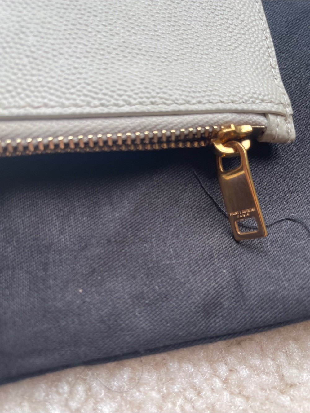 CASSANDRE MATELASSÉ FRAGMENTS CARD CASE IN GRAIN DE POUDRE LEATHER - Picture 7 of 8